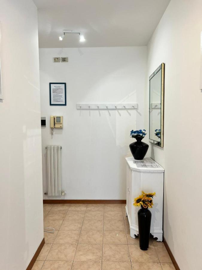 Stella Guest House, Family & Pet Friendly เปรูจา ภายนอก รูปภาพ
